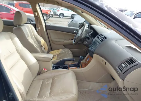 2004 Honda Accord 2.4 Ex z USA, uszkodzony, nr VIN 1HGCM568X4A027297